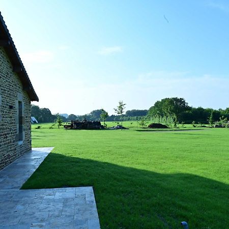 La Grange Et Le Nid Villa Saint-Pierre-des-Nids Exterior photo