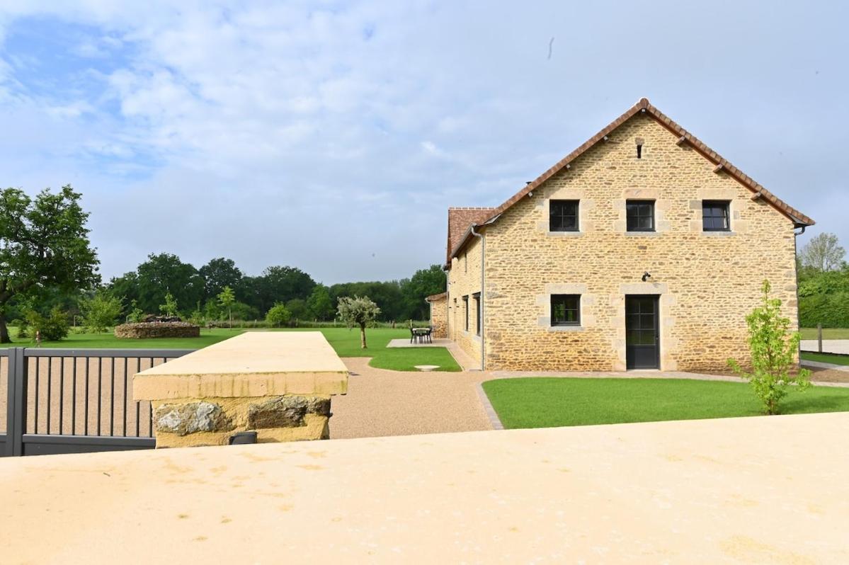 La Grange Et Le Nid Villa Saint-Pierre-des-Nids Exterior photo